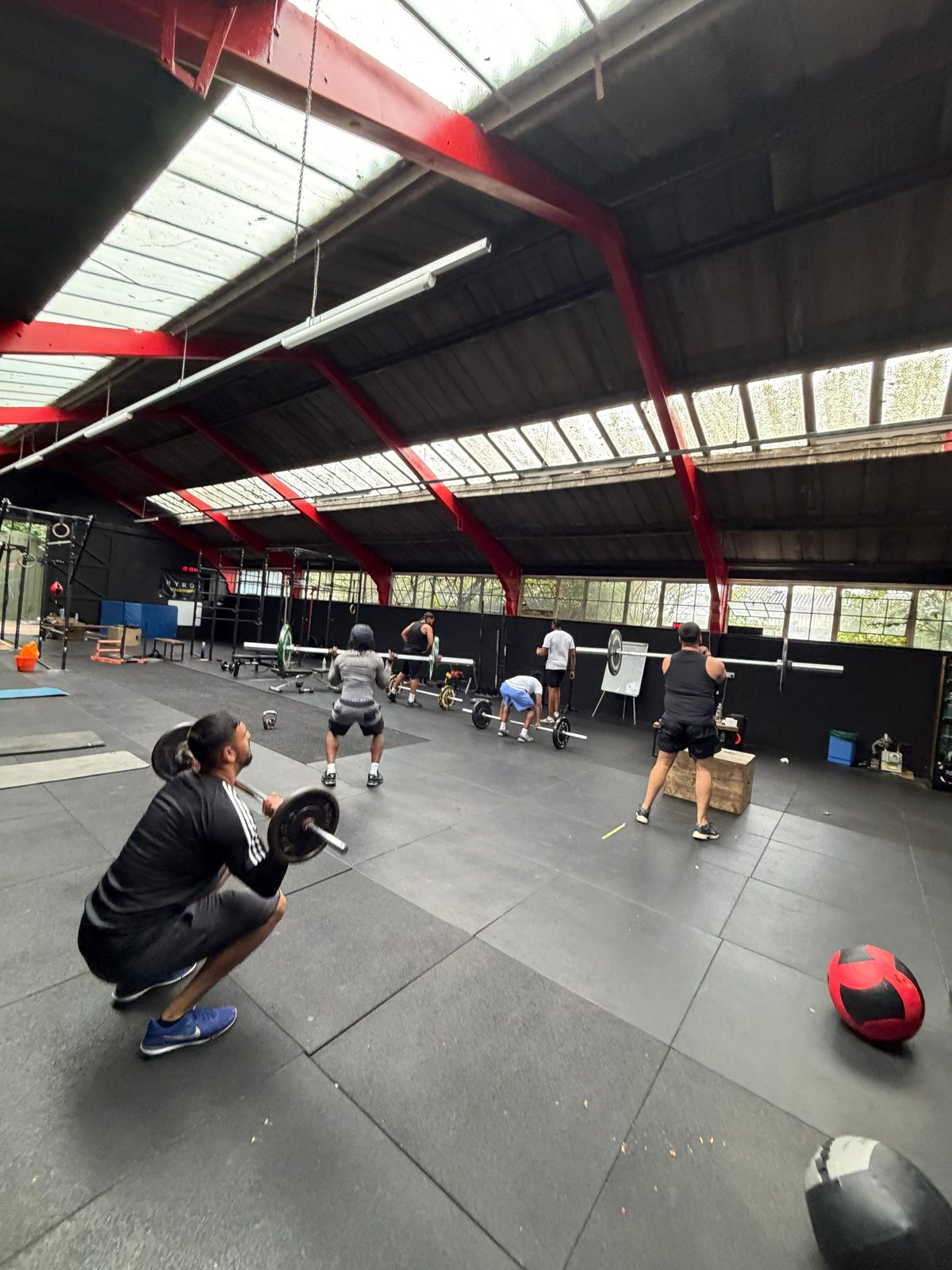 Members training together on the Aspire1 performance floor